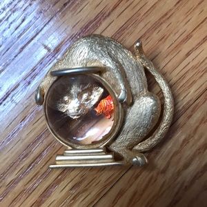 Vintage JJ cat and fishbowl brooch